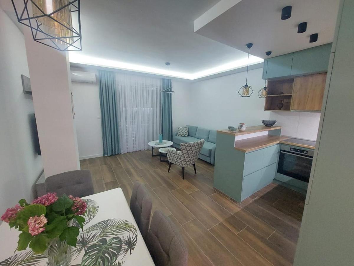Apartment Sara With Seaview 부드바 외부 사진