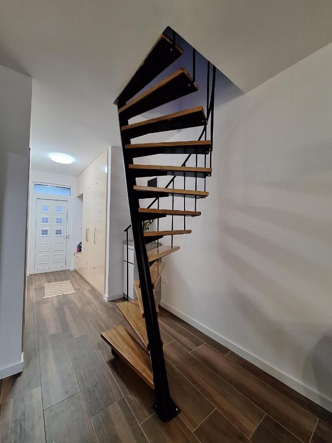 Apartment Sara With Seaview 부드바 외부 사진